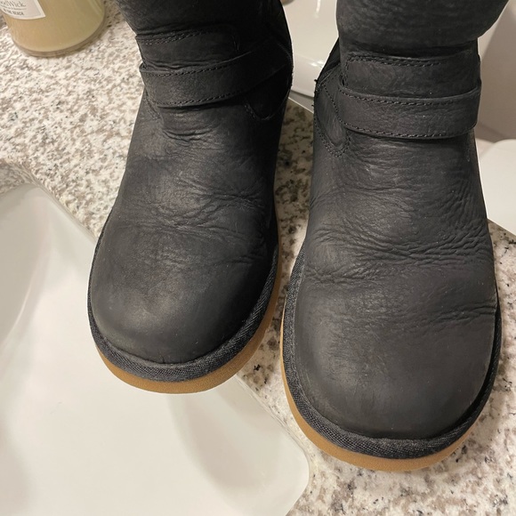 Ugg Boots - Picture 5 of 6